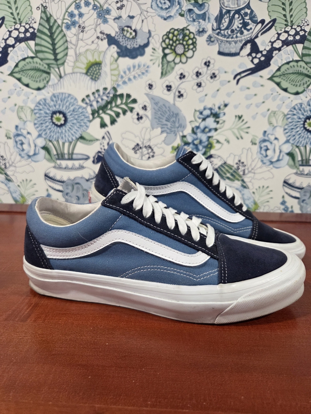 Vans Old Skool Blue Navy White Sneakers Men’s 9 Women’s 10.5 721356